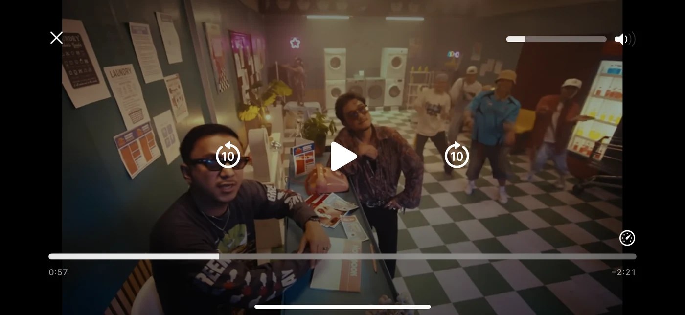 Music videos in the Flow app